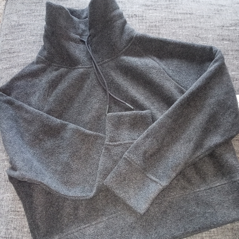 New Old Navy active go warm Funnel Neck Sweater size medium